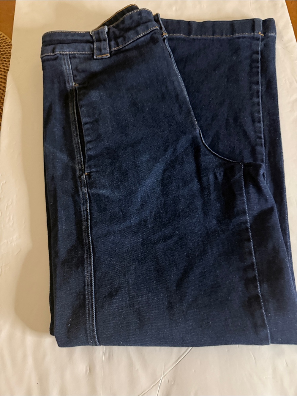 Lacoste women’s  Navy wide leg Relaxed Jeans